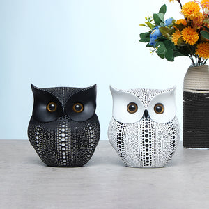 Nordic Style Minimalist Craft White Black Owls Animal Figurines Resin Miniatures Home Room Decorations