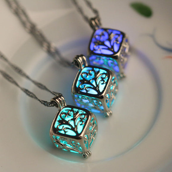 Fashion Luminous Stone Necklace Wishing Hollow Tree Locket Pendant for Women