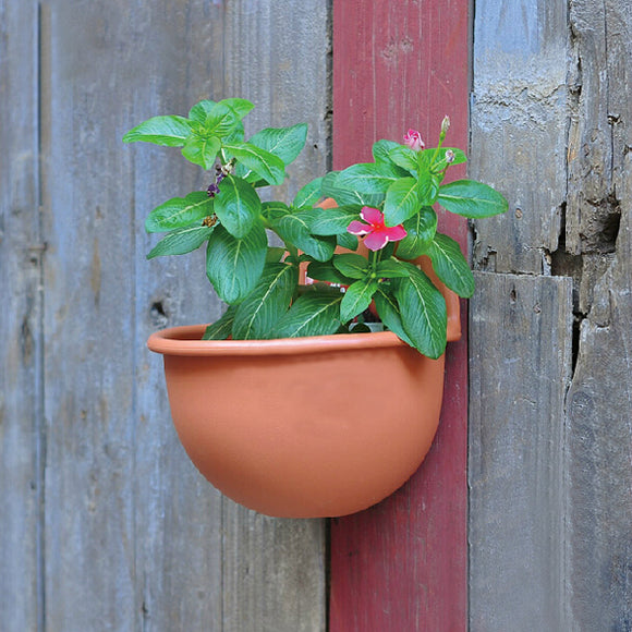 Resin Plastic Hanging Flower Pot Wall-mounted Round Flower Pot